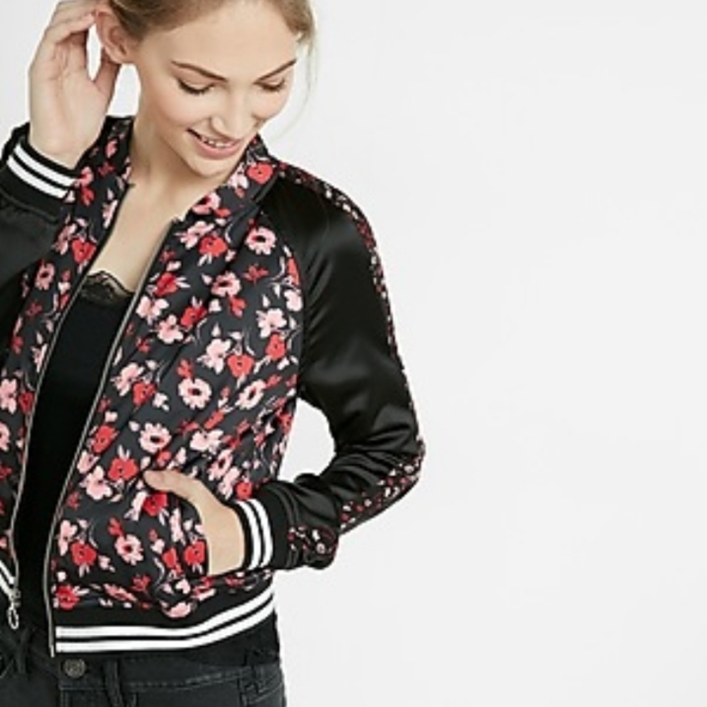 ✨HOST PICK✨EXPRESS Floral Jacket